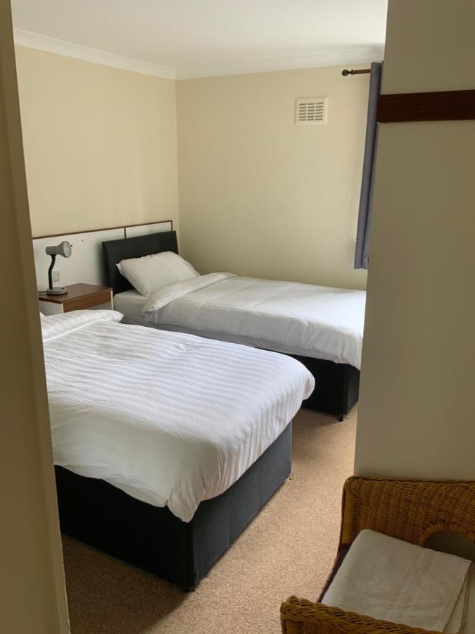 كينروس Salutation Hotel المظهر الخارجي الصورة